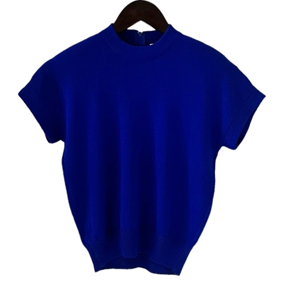 St. John Sweaters - St. John Sportswear Short Sleeve Cobalt Blue Knit Sweater, Size Small